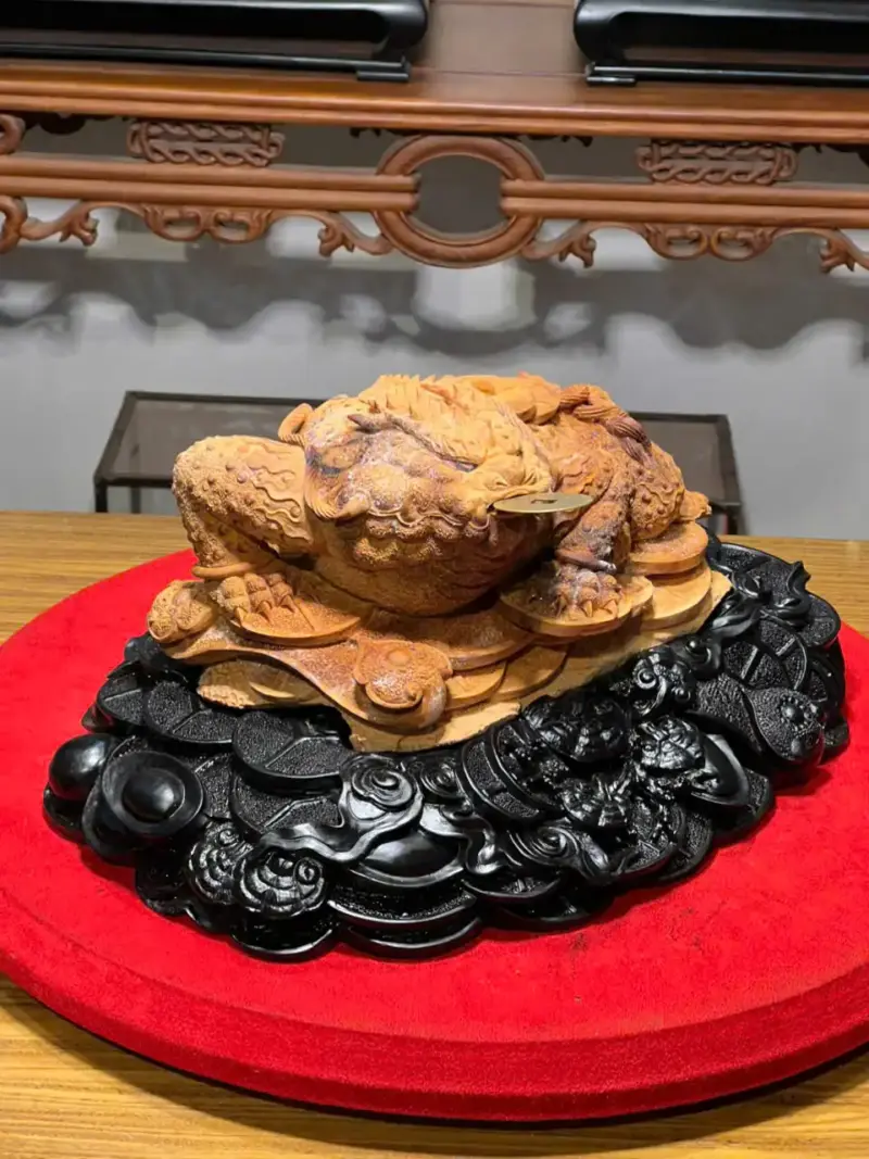 Tượng Cóc Gỗ Hoàng Đàn Cao 22cm