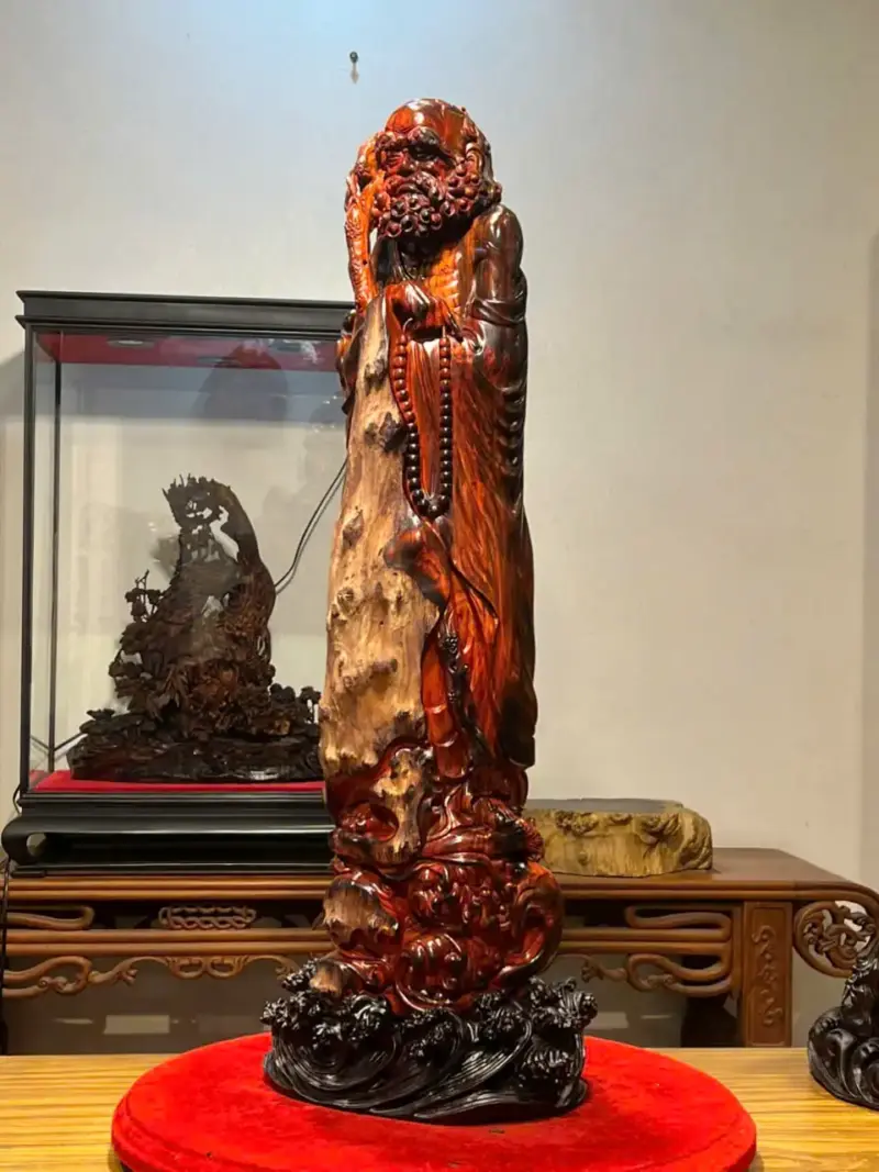 Tượng Đạt Ma Đứng Gỗ Nu Trắc Cao 85cm