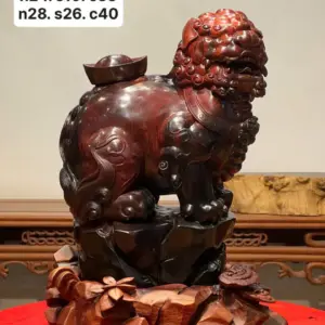 Tượng Nghê Gỗ Trắc Cao 40cm