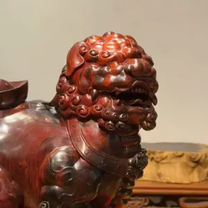 Tượng Nghê Gỗ Trắc Cao 40cm