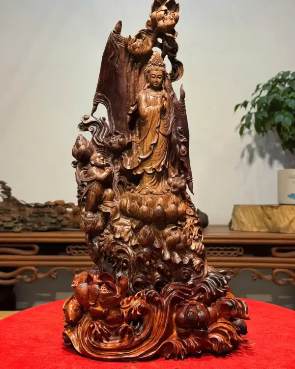 z7747539929518_967b4686587bb914b896f4921711200e_Phật Bà Sưa Giá 50 Triệu Cao 46cm Ngang 24cm Sâu 16cm Tượng Phật Bà Gỗ Sưa Cao 46cm