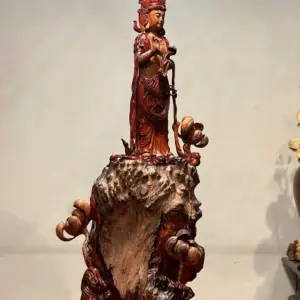 Tượng Phật Gỗ Nu Trắc Cao 58cm