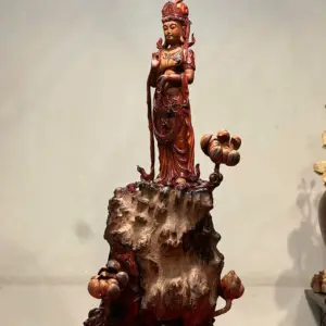 Tượng Phật Gỗ Nu Trắc Cao 58cm