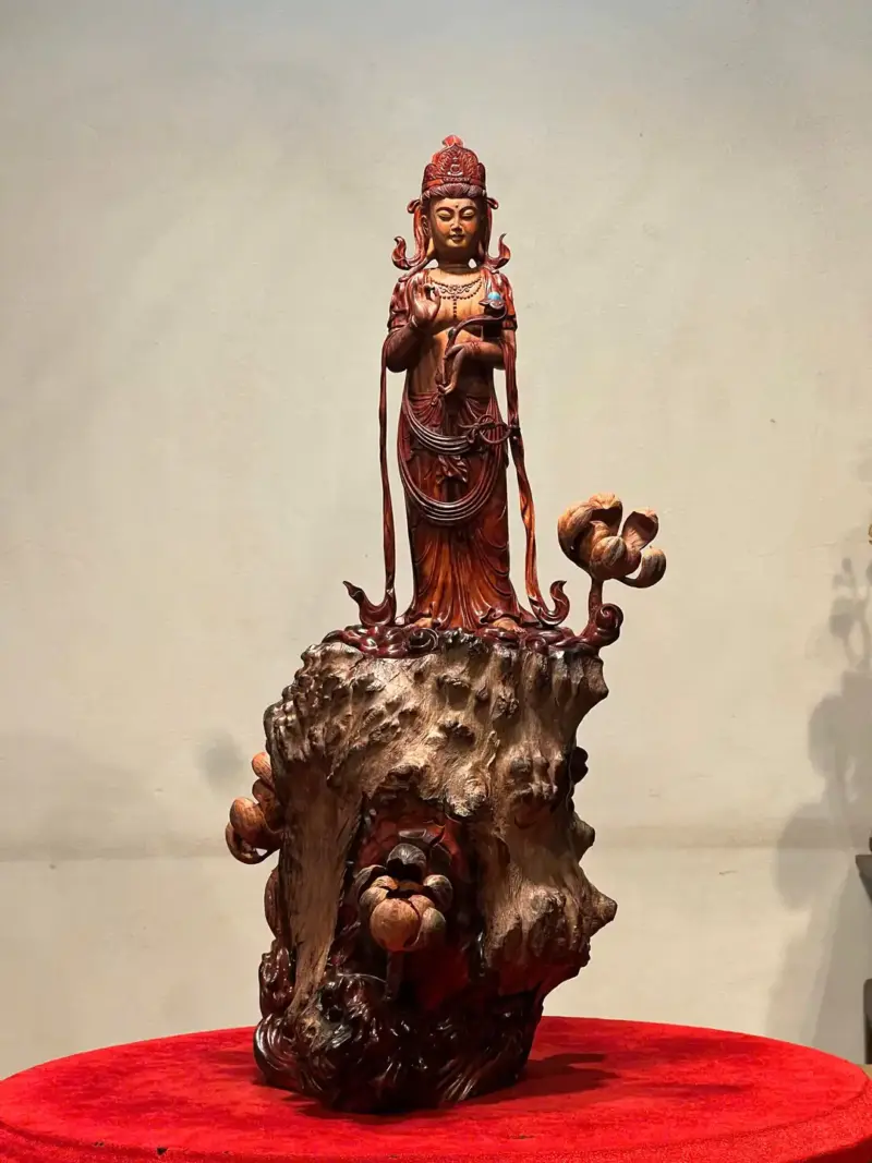 Tượng Phật Gỗ Nu Trắc Cao 58cm