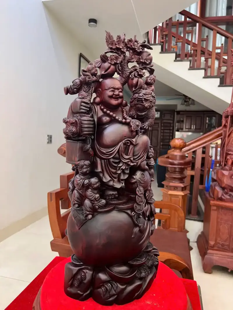 Tượng Di Lặc Ngũ Phúc Vác Đào Gỗ Tử Đàn Liền Khối Cao 70cm