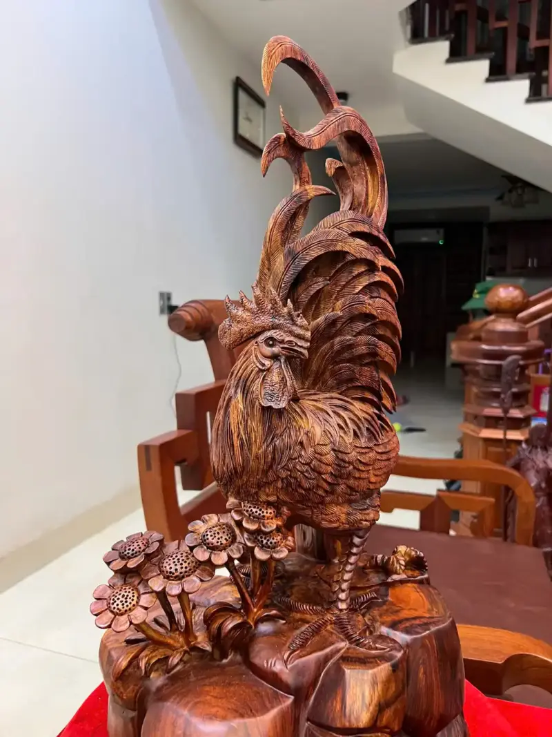 Tượng Nhất Kê Gỗ Sưa Bắc Cao 57cm
