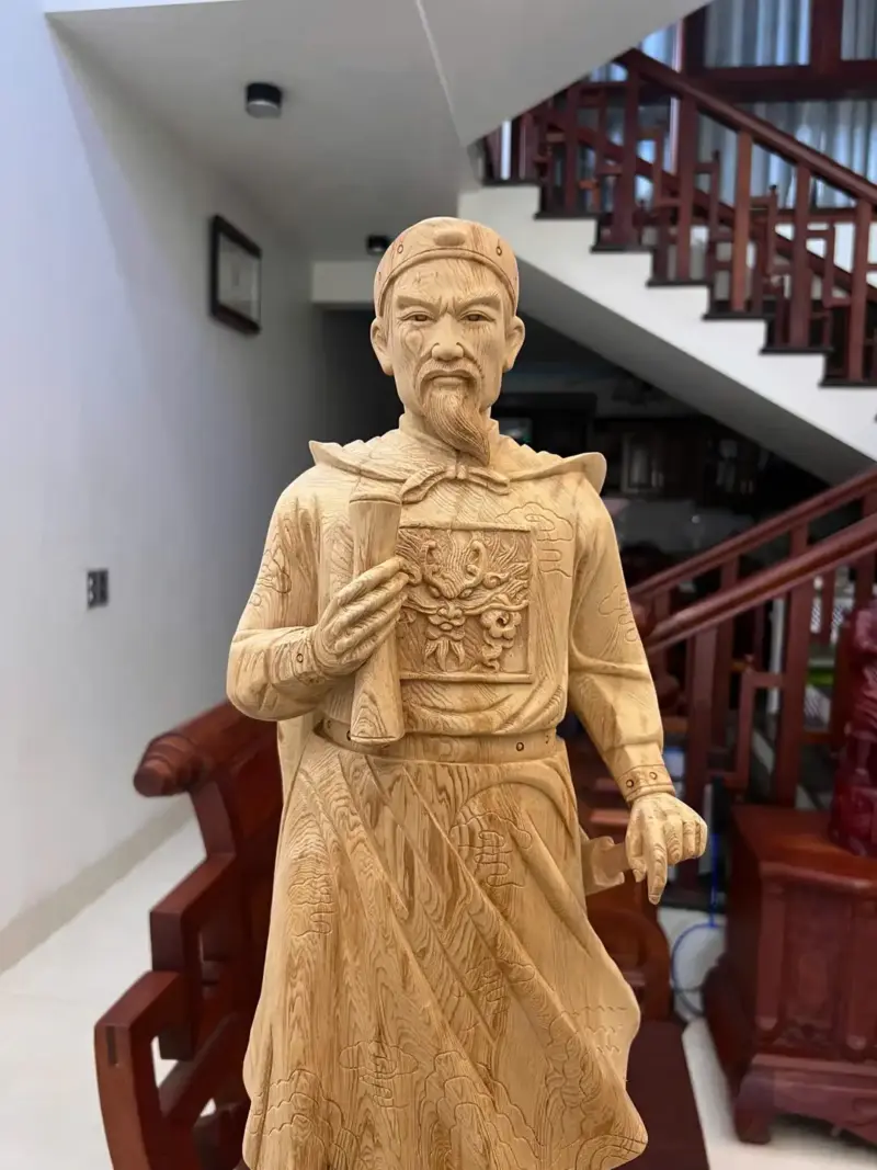 Tượng Trần Quốc Tuấn Gỗ Ngọc Am Liền Khối Cao 80cm