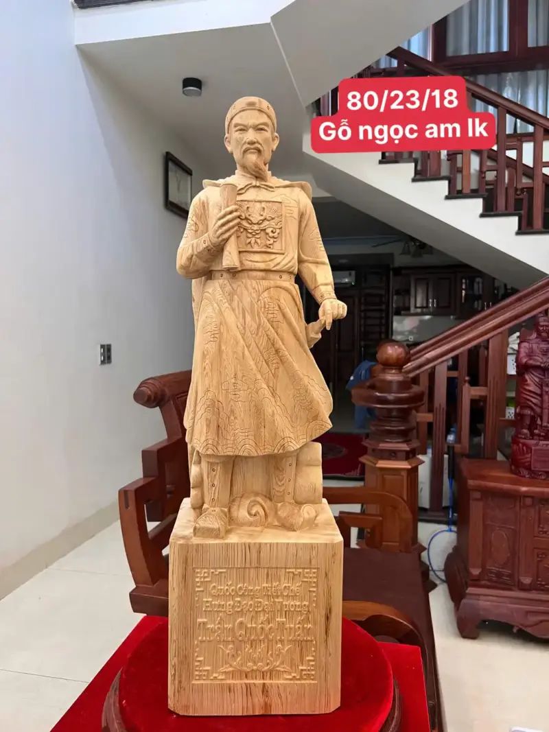 Tượng Trần Quốc Tuấn Gỗ Ngọc Am Liền Khối Cao 80cm