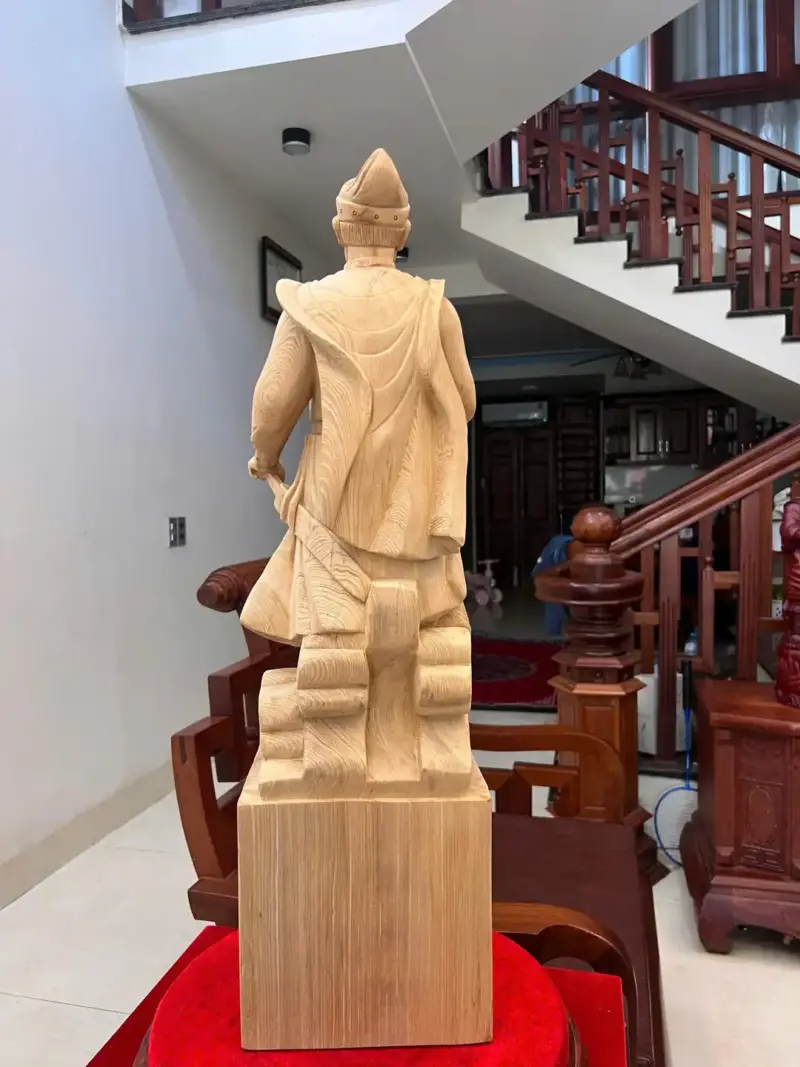 Tượng Trần Quốc Tuấn Gỗ Ngọc Am Liền Khối Cao 80cm
