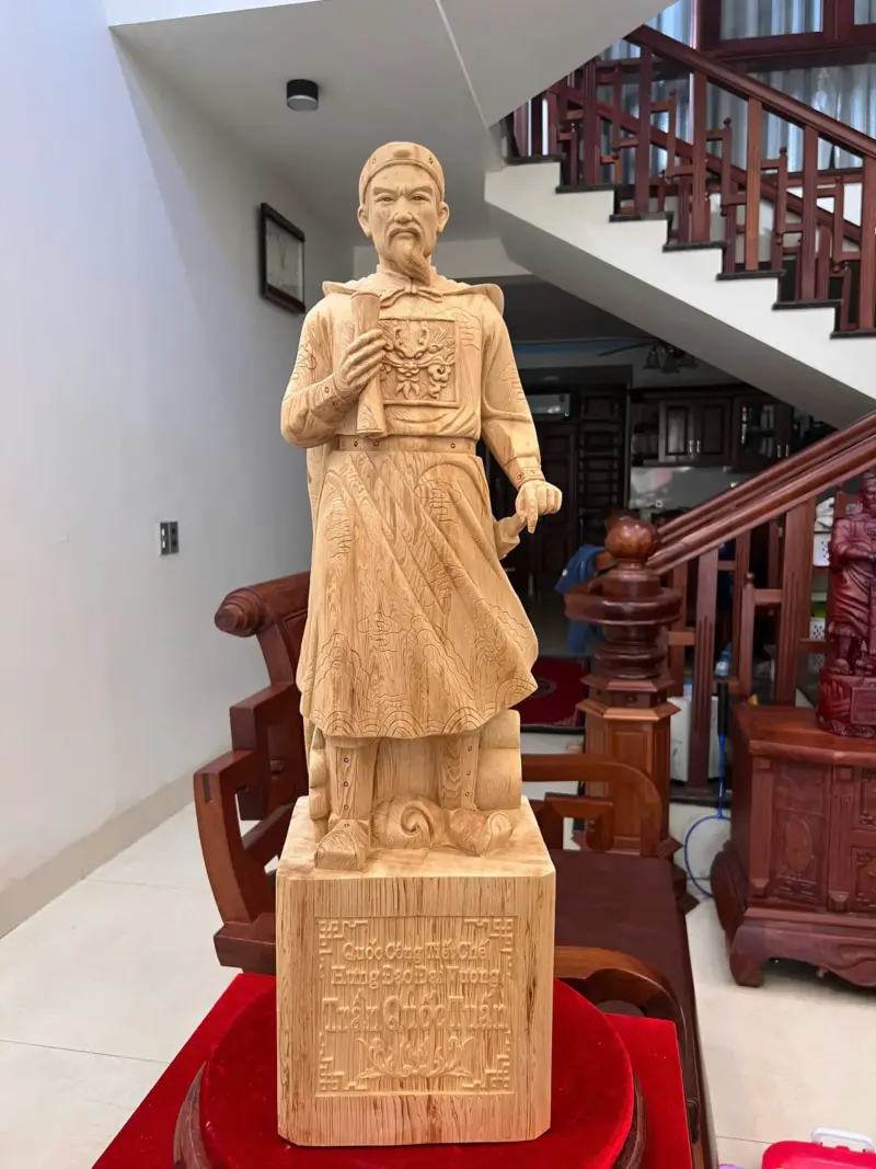 Tượng Trần Quốc Tuấn Gỗ Ngọc Am Liền Khối Cao 80