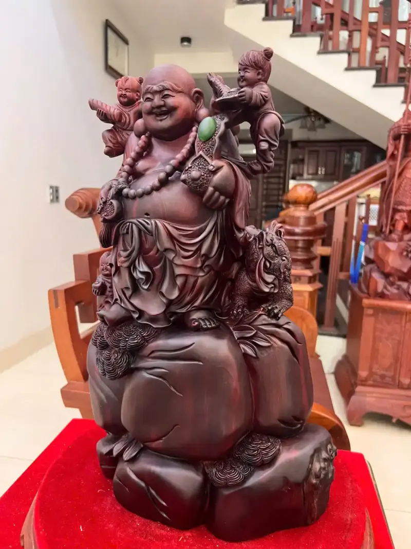 Tượng Di Lặc Tam Phúc Thuần Nghê Gỗ Tử Đàn Liền Khối Cao 50cm