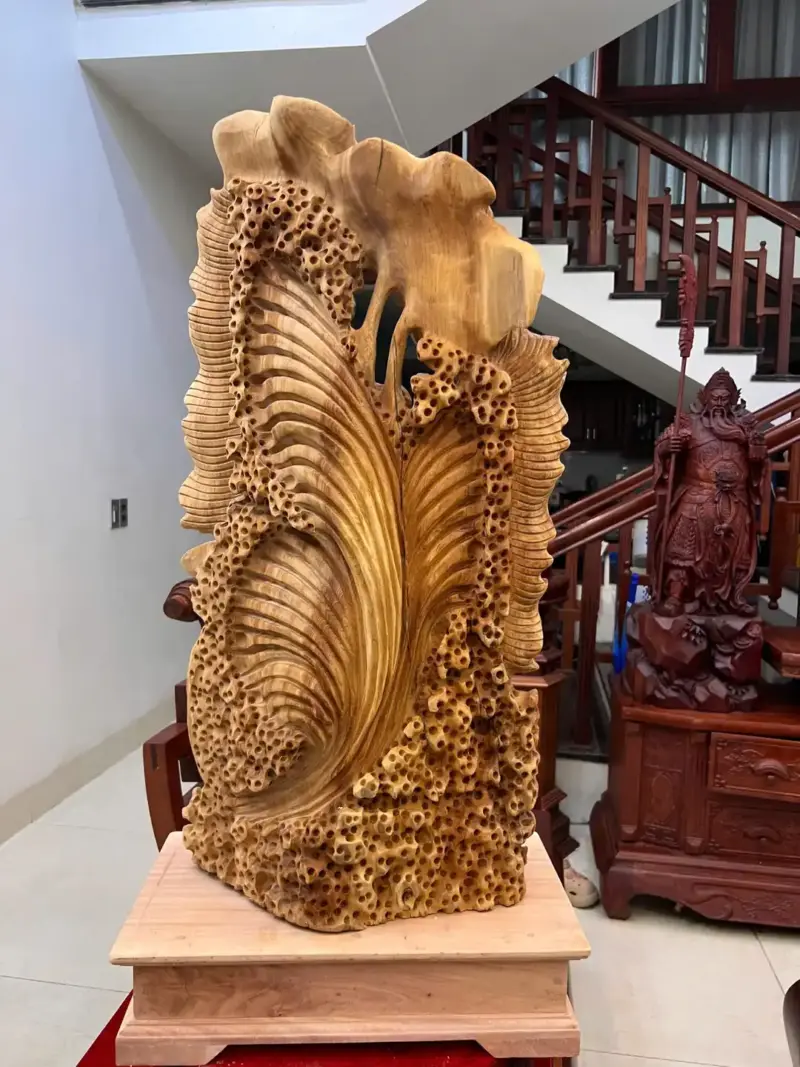 Tượng Cá Xiêm Gỗ Ngọc Am Chất Già Thơm Liền Khối Cao 84cm