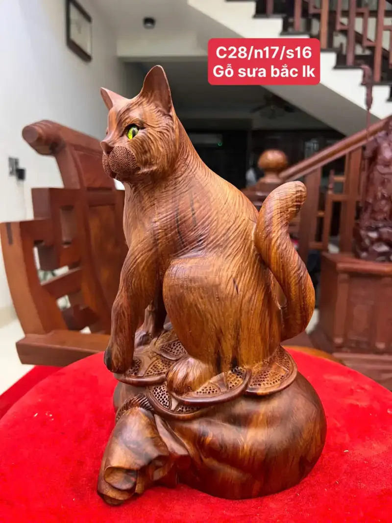 Tượng Mèo Ngồi Bao Tiền Gỗ Sưa Bắc Liền Khối Cao 28cm