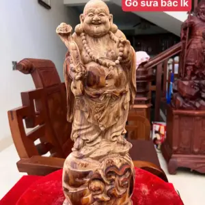 Tượng Di Lặc Gỗ Sưa Bắc Liền Khối Vân Đẹp Có Sơn Cao 46cm