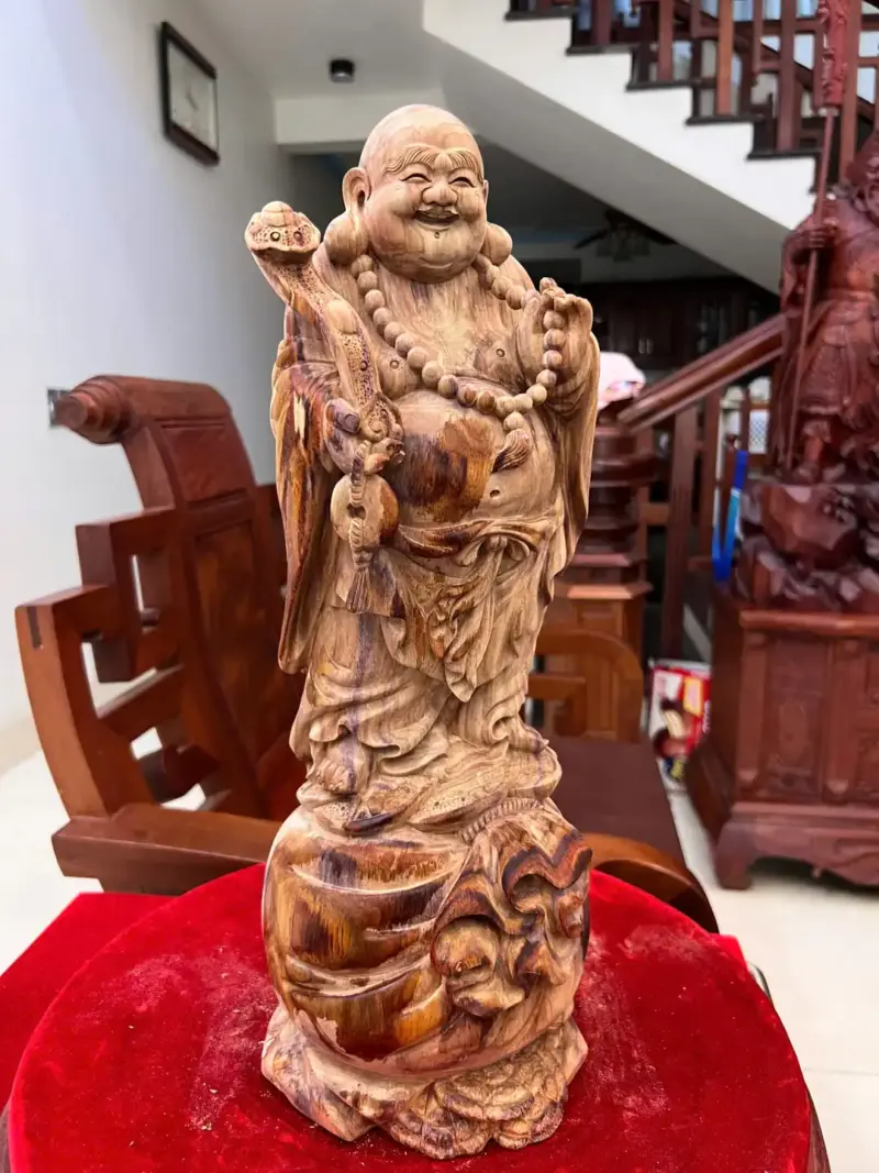 Tượng Di Lặc Gỗ Sưa Bắc Liền Khối Vân Đẹp Có Sơn Cao 46cm