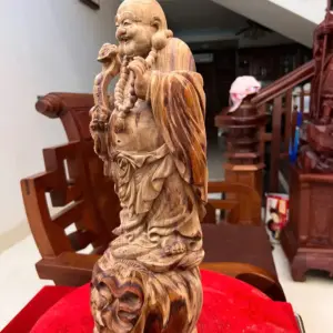 Tượng Di Lặc Gỗ Sưa Bắc Liền Khối Vân Đẹp Có Sơn Cao 46cm