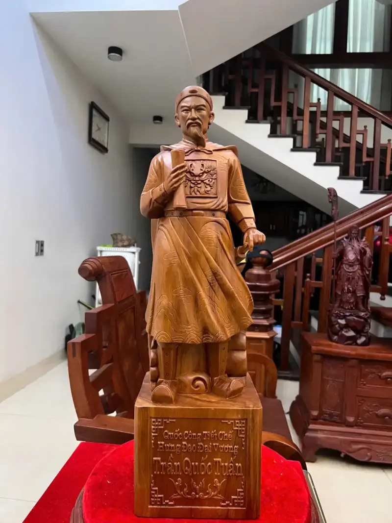Tượng Trần Quốc Tuấn Gỗ Ngọc Am Liền Khối Cao 70cm