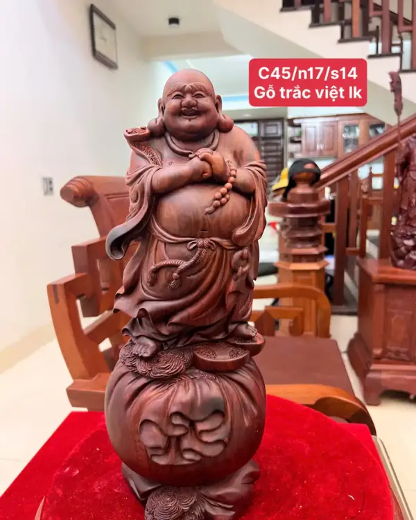 z7894154171533_7817e53c8a91d20f5569de816e96cbd8_Di Lặc Chúc Phúc Gỗ Trắc Việt Liền Khối Giá 4.800 Triệu Kích Thước Cao 45cm, Ngang 17cm, Sâu 14cm Tượng Di Lặc Chúc Phúc Gỗ Trắc Việt Liền Khối Cao 45cm