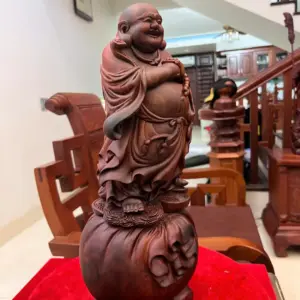 Tượng Di Lặc Chúc Phúc Gỗ Trắc Việt Liền Khối Cao 45cm