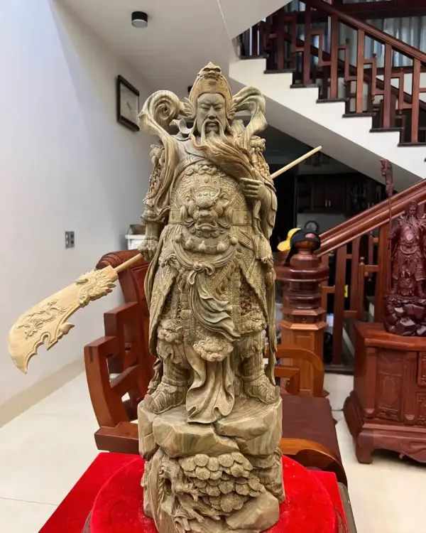 z7896441702462_7c66c48b442bbcdd8050b8a611b22778_Quan Công Gỗ Trắc Xanh Liền Khối Hàng Đục Kỹ Giá 15 Triệu Kích Thước Cao 70cm, Ngang 23cm, Sâu 23cm Tượng Quan Công Gỗ Trắc Xanh Liền Khối Hàng Đục Kỹ Có Sơn Cao 70cm