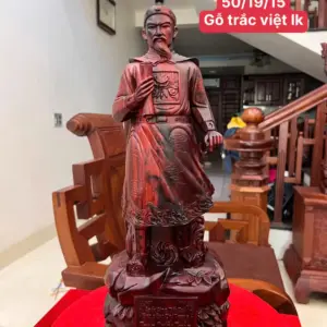 Tượng Trần Quốc Tuấn Gỗ Trắc Việt Liền Khối Cao 50cm