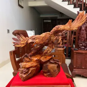 Tượng Đại Bàng Gỗ Sưa Bắc Liền Khối Cao 39cm