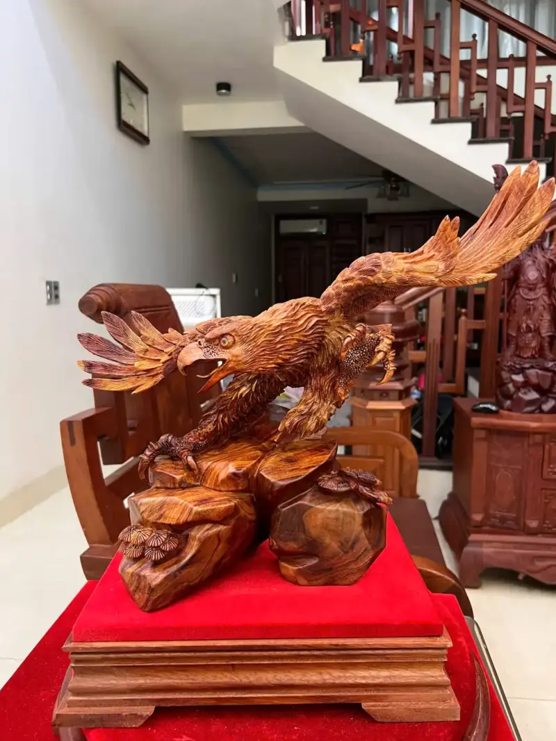 Tượng Đại Bàng Gỗ Sưa Bắc Liền Khối Cao 39cm