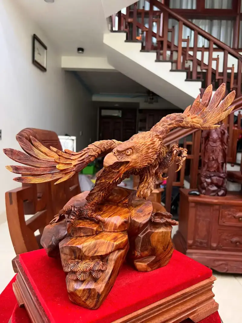 Tượng Đại Bàng Gỗ Sưa Bắc Liền Khối Cao 39cm