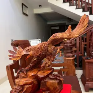 Tượng Đại Bàng Gỗ Sưa Bắc Liền Khối Cao 39cm
