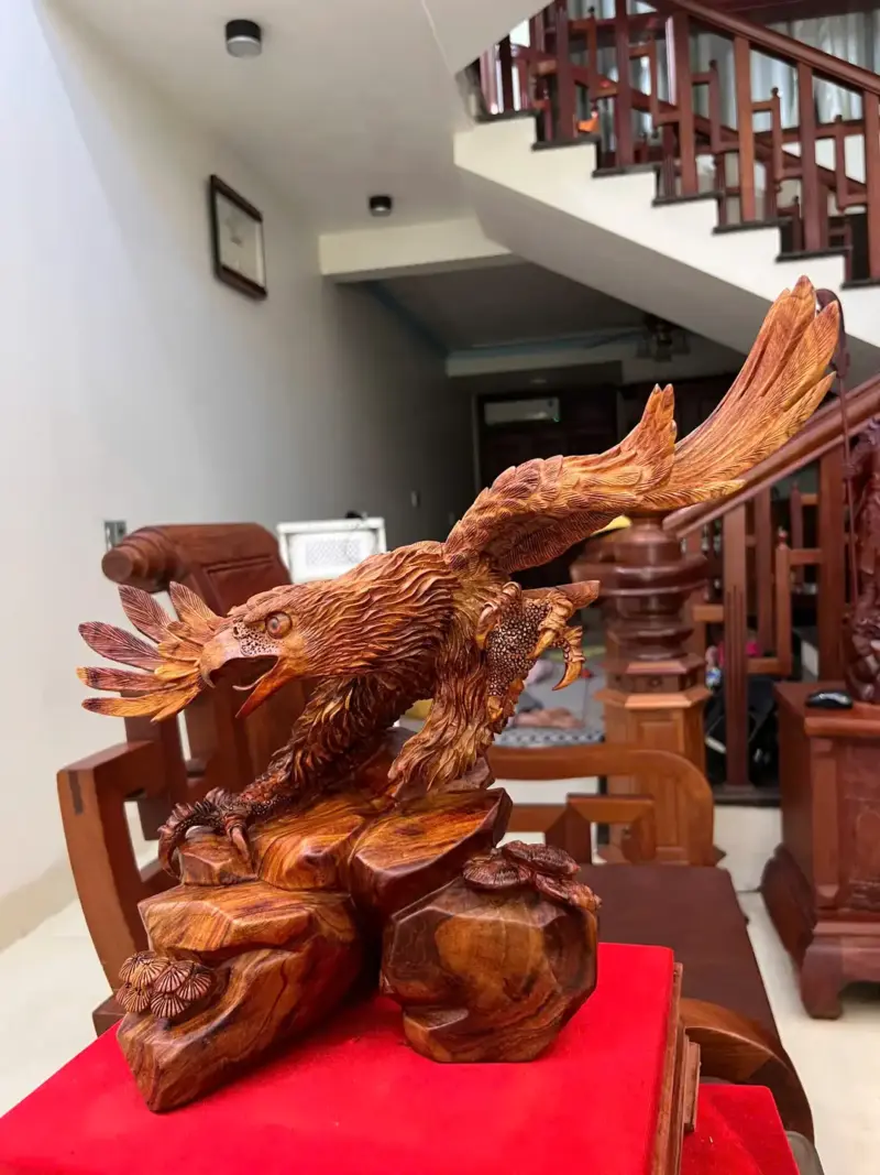 Tượng Đại Bàng Gỗ Sưa Bắc Liền Khối Cao 39cm