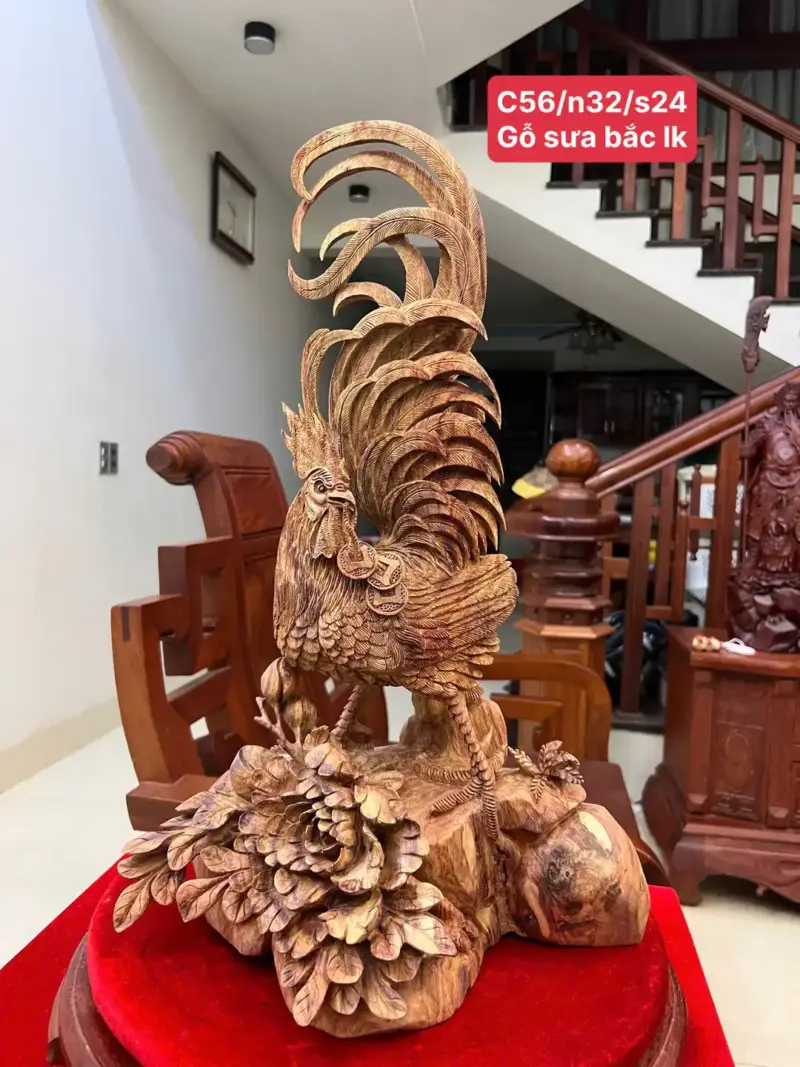 Tượng Nhất Kê Gỗ Sưa Bắc Gỗ Già Tím Hàng Nghệ Nhân Tắc Kê Có Sơn KT:56x32x24